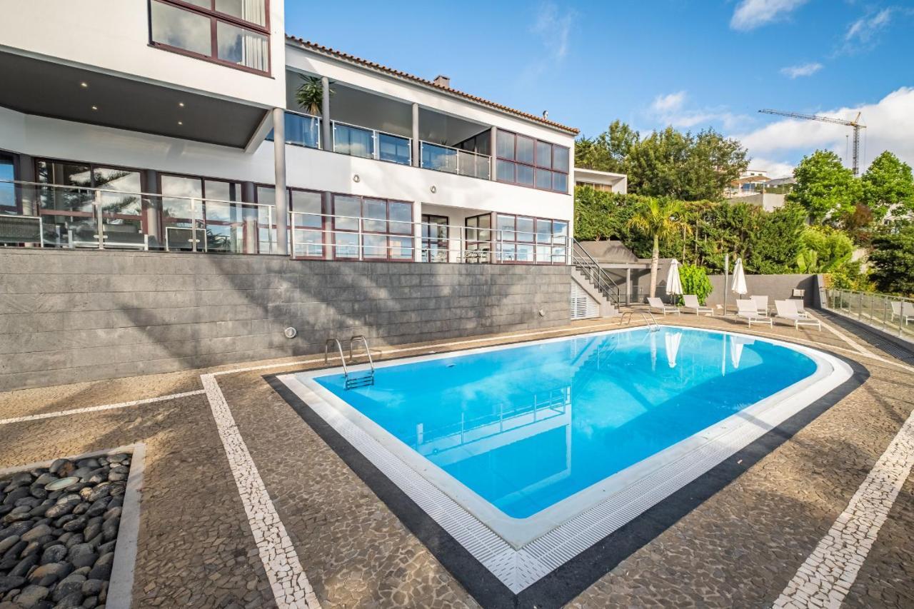 Ample Villa With Pool And Gorgeous Ocean View Funchal  Eksteriør billede